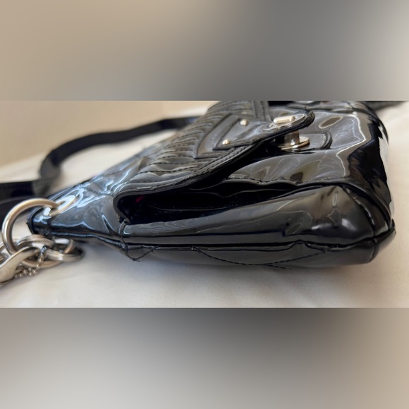 COACH 18678 Poppy Liquid Gloss Shoulder Purse Bag Quilted  Pre-owned. - Picture 9 of 14